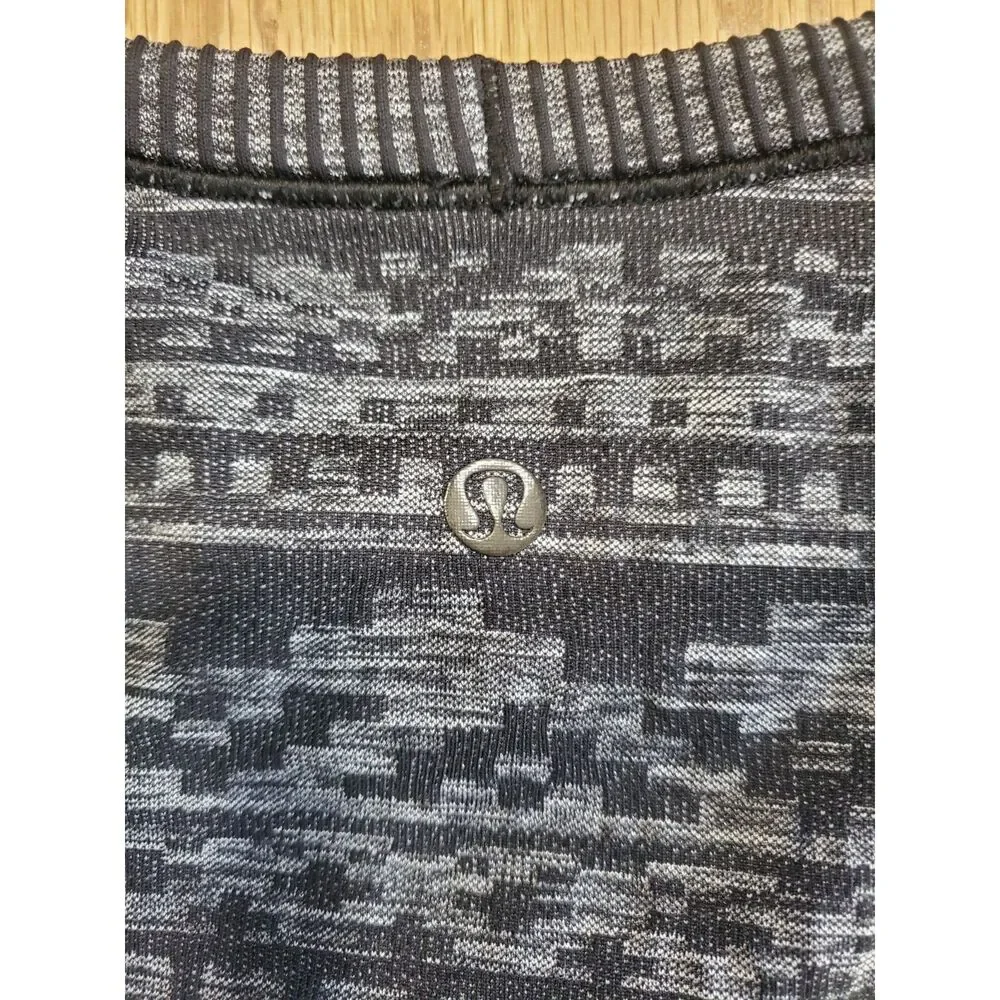 Lululemon Womens 4 Rest Less Pullover Top Heathered Black VGUC Athleisure